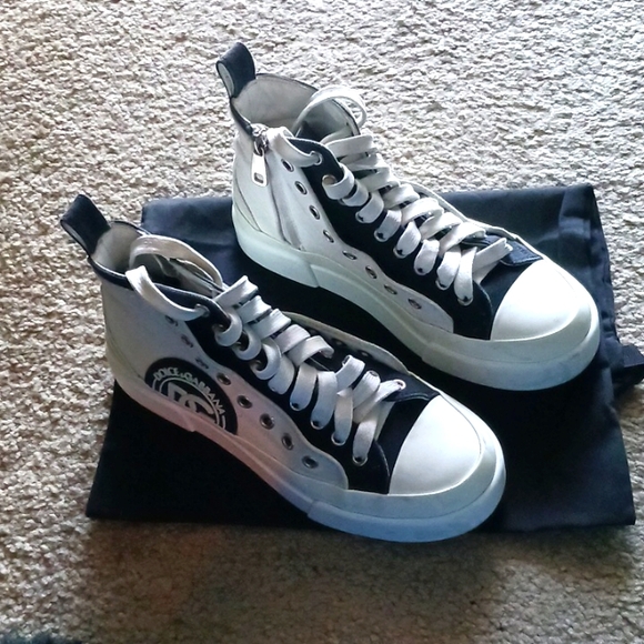 Dolce Gabbana High Top Sneakers - Picture 4 of 10